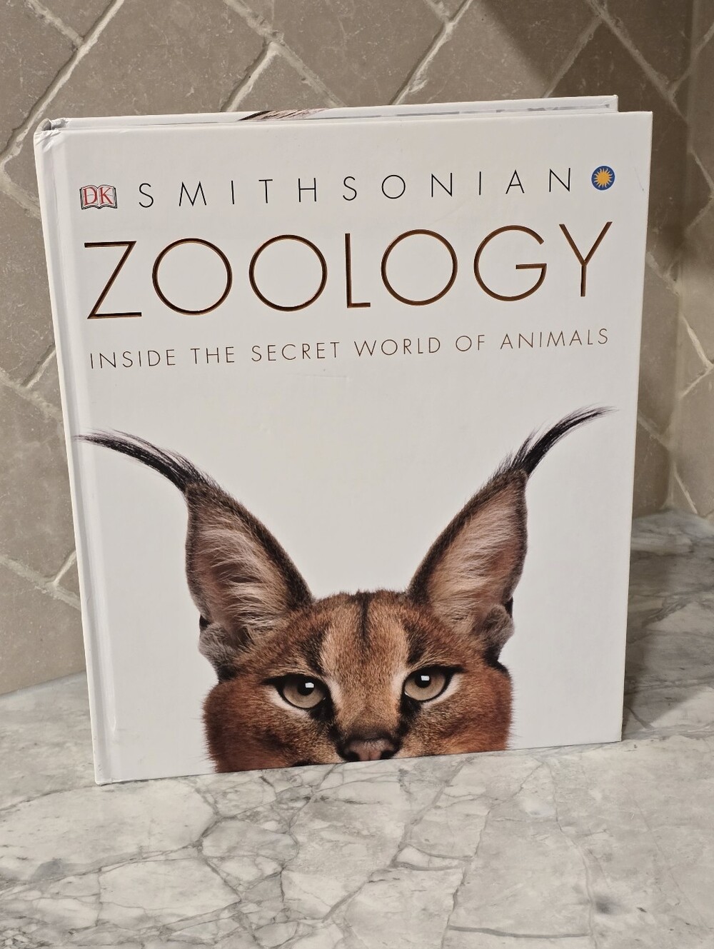 DK Smithsonian Zoolology Coffee Table Book Science Homeschooling Library